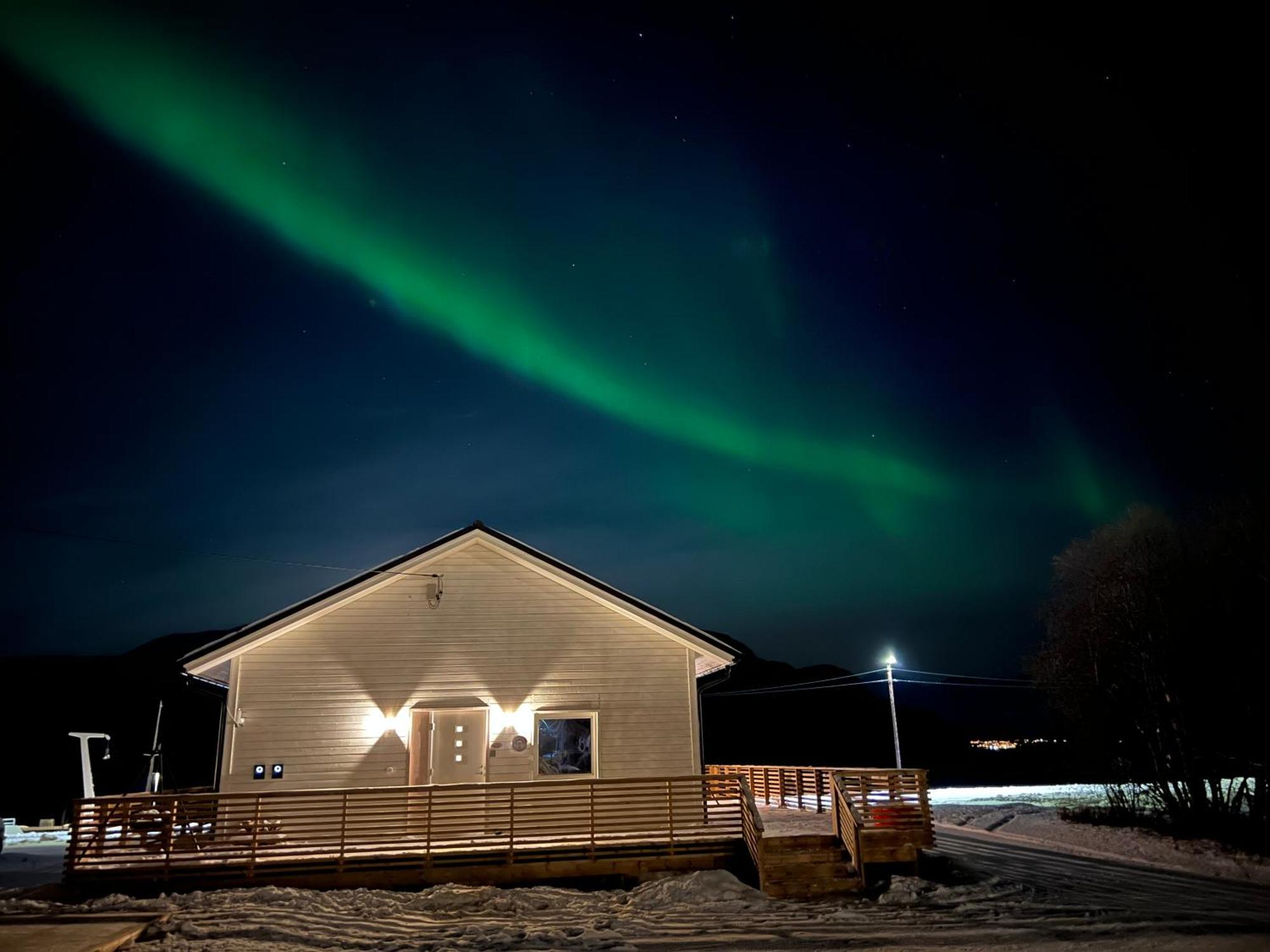 Alpan Apartments, Lyngenfjord Olderdalen Eksteriør billede