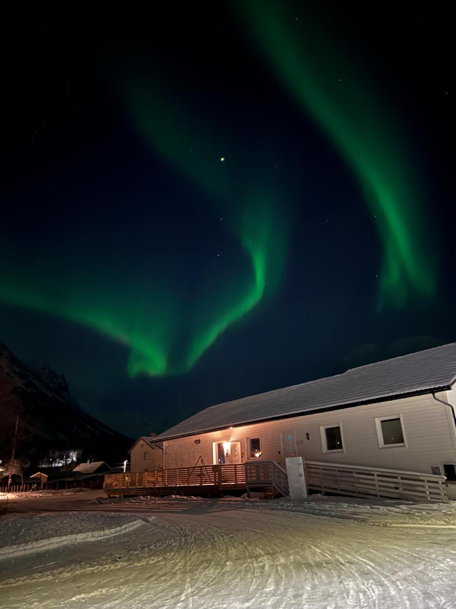 Alpan Apartments, Lyngenfjord Olderdalen Eksteriør billede