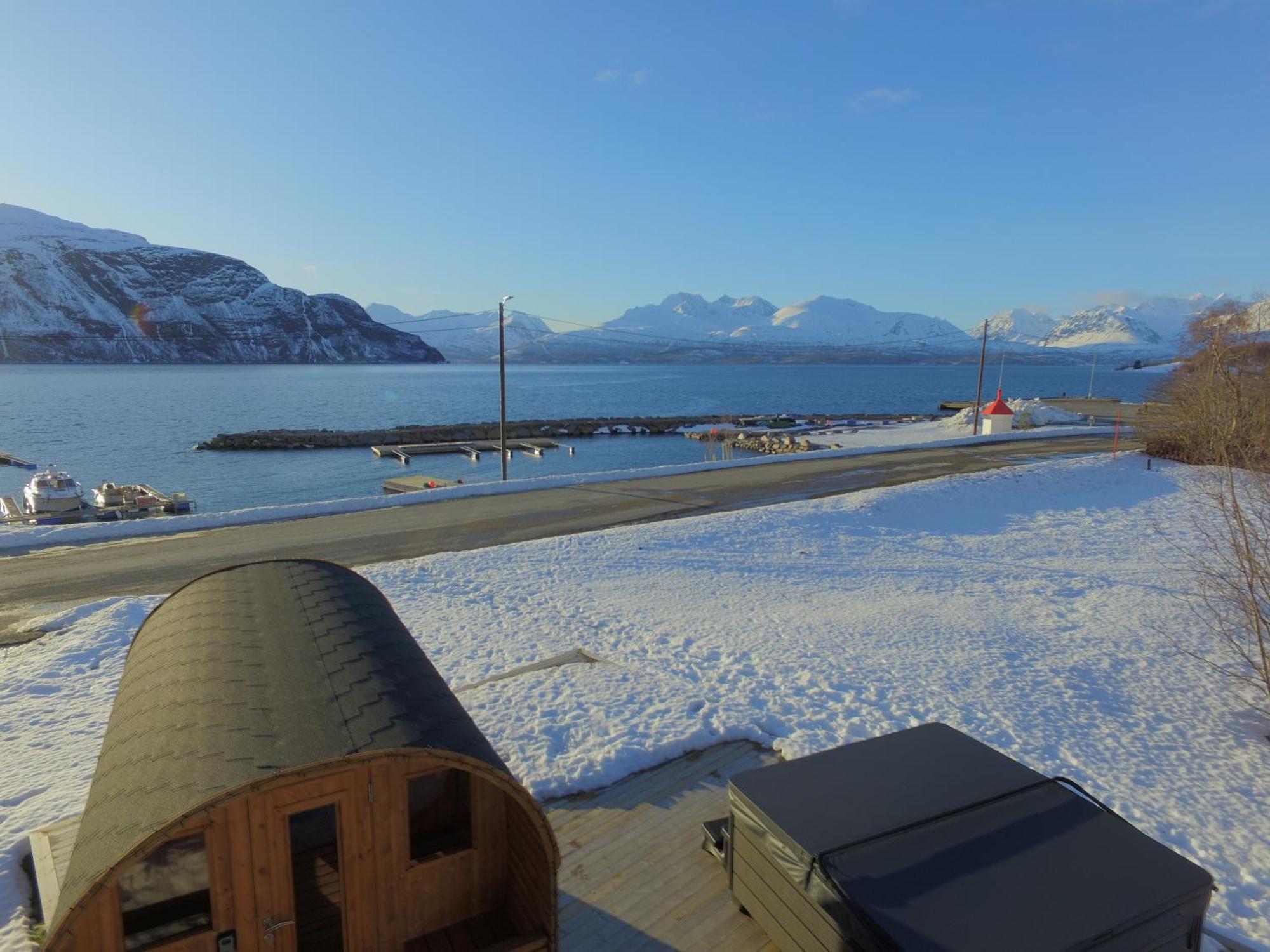 Alpan Apartments, Lyngenfjord Olderdalen Eksteriør billede